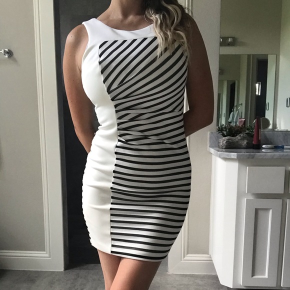 Guess Dresses & Skirts - Guess striped dress